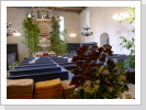 Die festlich geschmückte Kirche Die festlich geschmückte Kirche