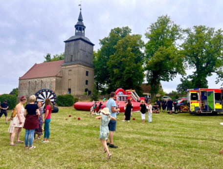 Festwiese vor dem Aufbau